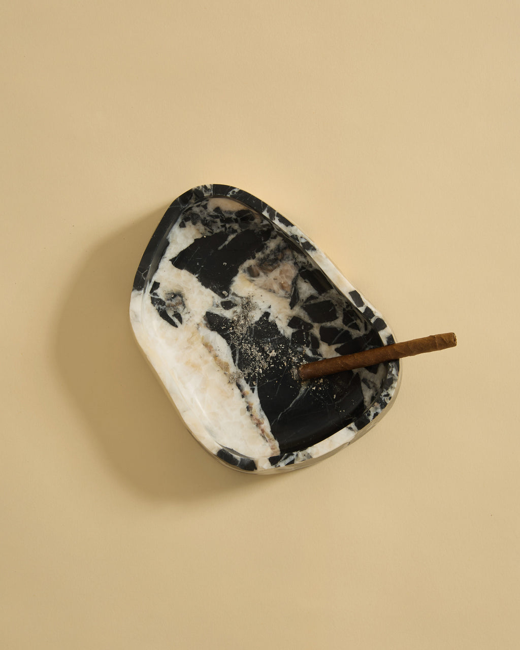 Gaia Ashtray